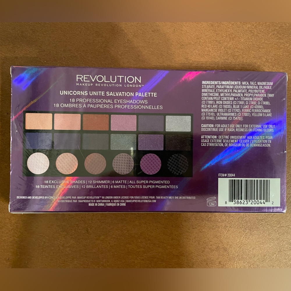 Makeup Revolution London NWT 🎉Host Pick🎉 “Unicorns Unite” eyeshadow palette - Picture 2 of 2